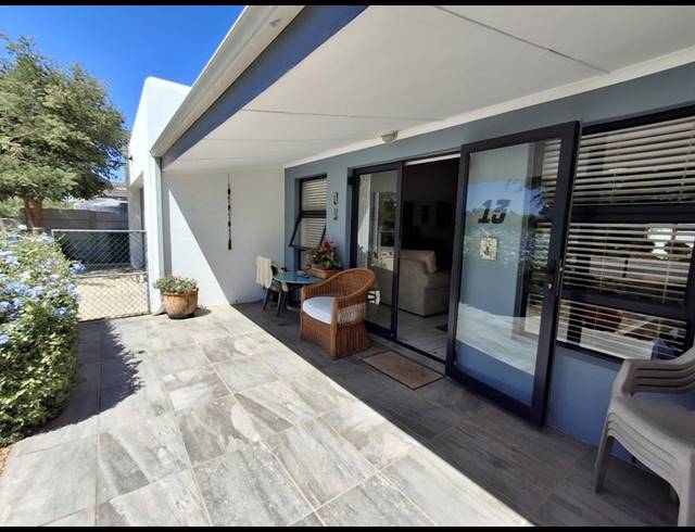 3 BEDROOM HOUSE FOR SALE IN BRITANNIA BAY